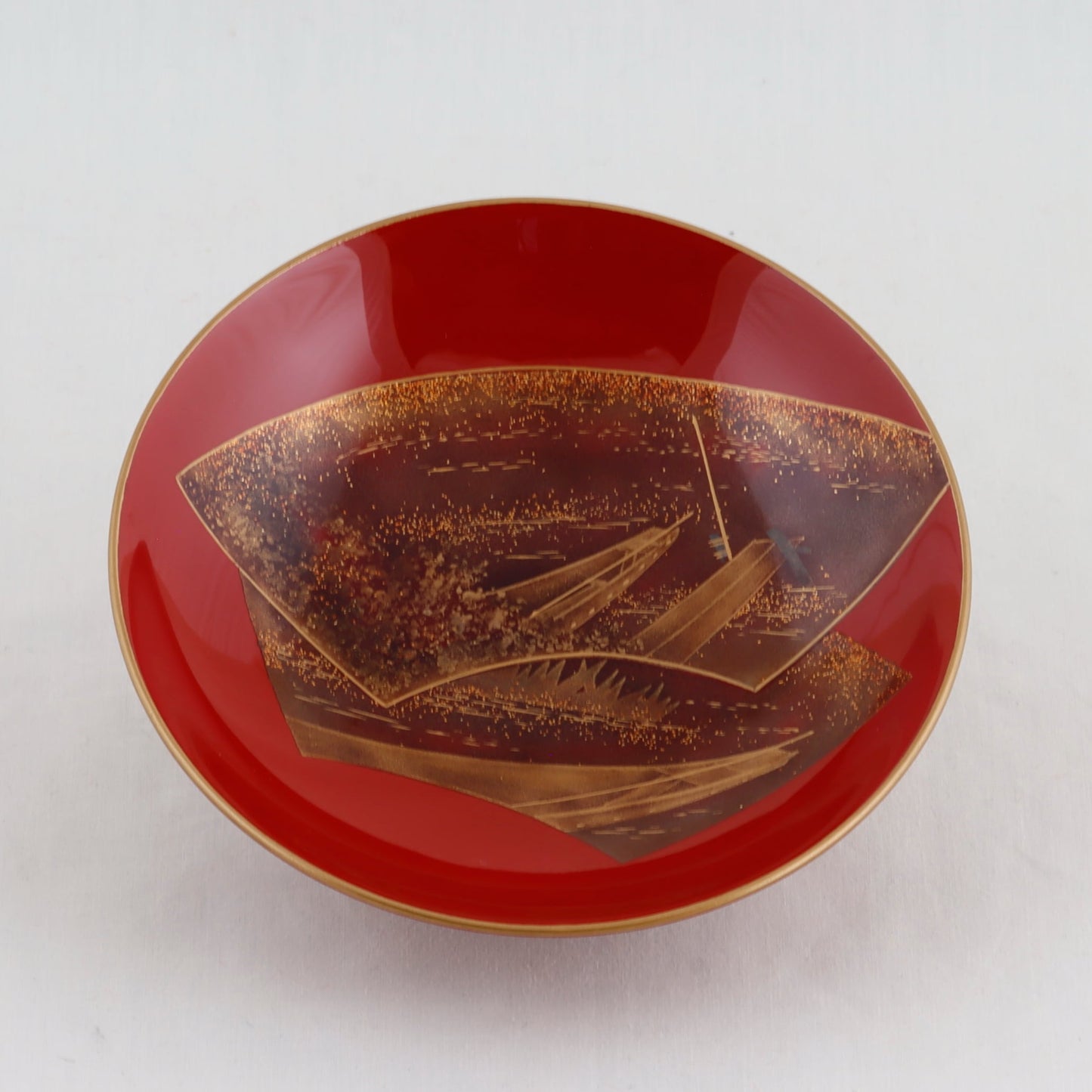 Kato Lacquerware: Wajima Lacquerware Toso Set – Bulging Body Form with Fan and Towed Boat Maki-e