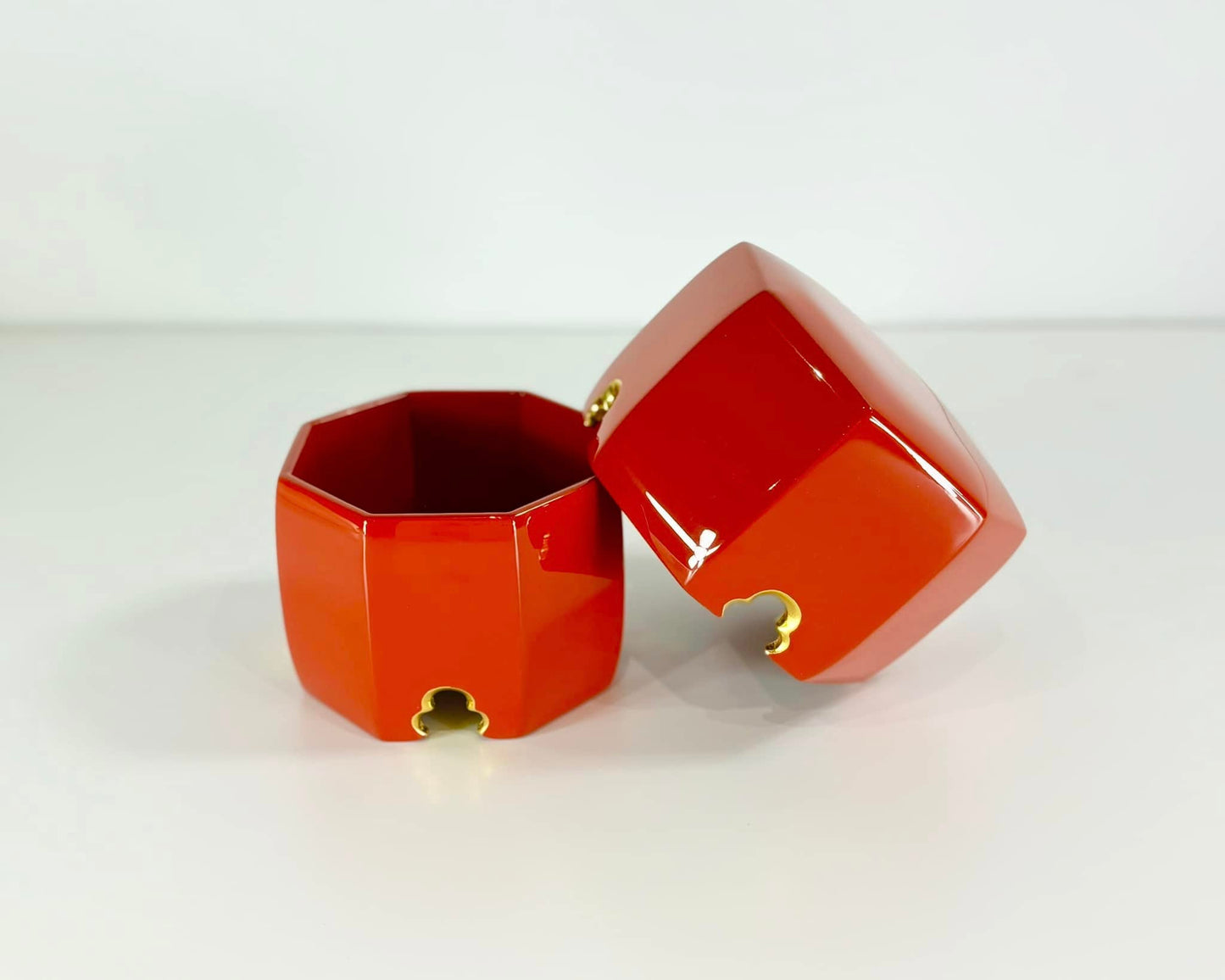 Sato Mokko: Tamatebako Treasure Box in Vermilion Lacquer