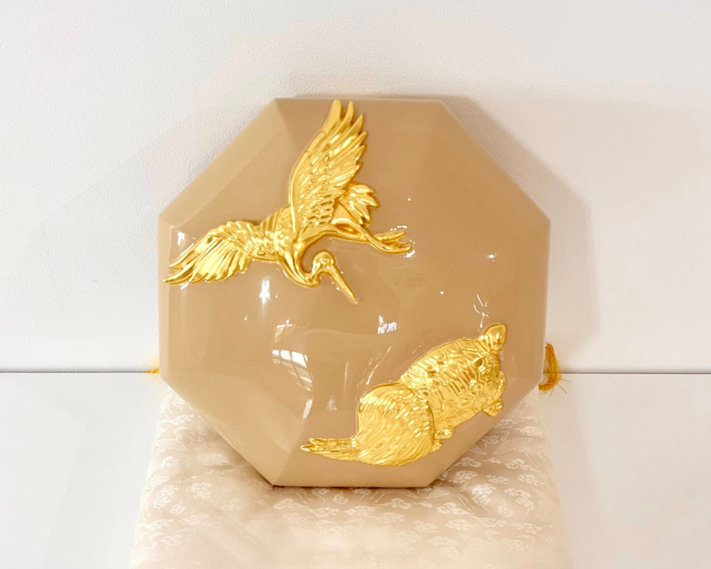 Sato Mokko: Tsuru-Kame Tamatebako Treasure Box in Beige Lacquer
