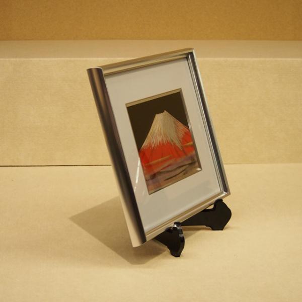 Shioyasu Shikki: Wajima Lacquerware No. 3 Panel “Red Fuji” – Chinkin (Gold Inlay)