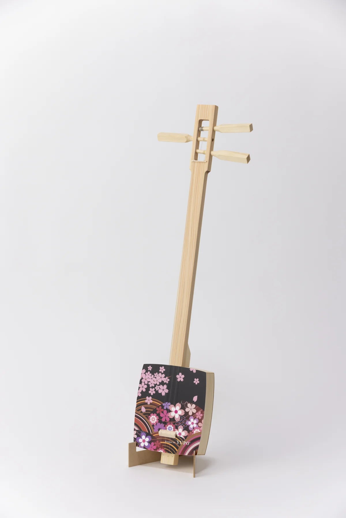 Sangenshi Kikuoka: Chinton EDO Series Playable Mini Shamisen – Sakura and Seigaiha