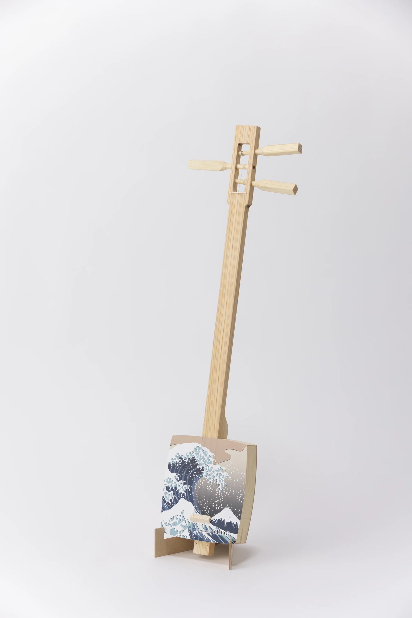 Sangenshi Kikuoka: Chinton EDO Series Playable Mini Shamisen – The Great Wave off Kanagawa