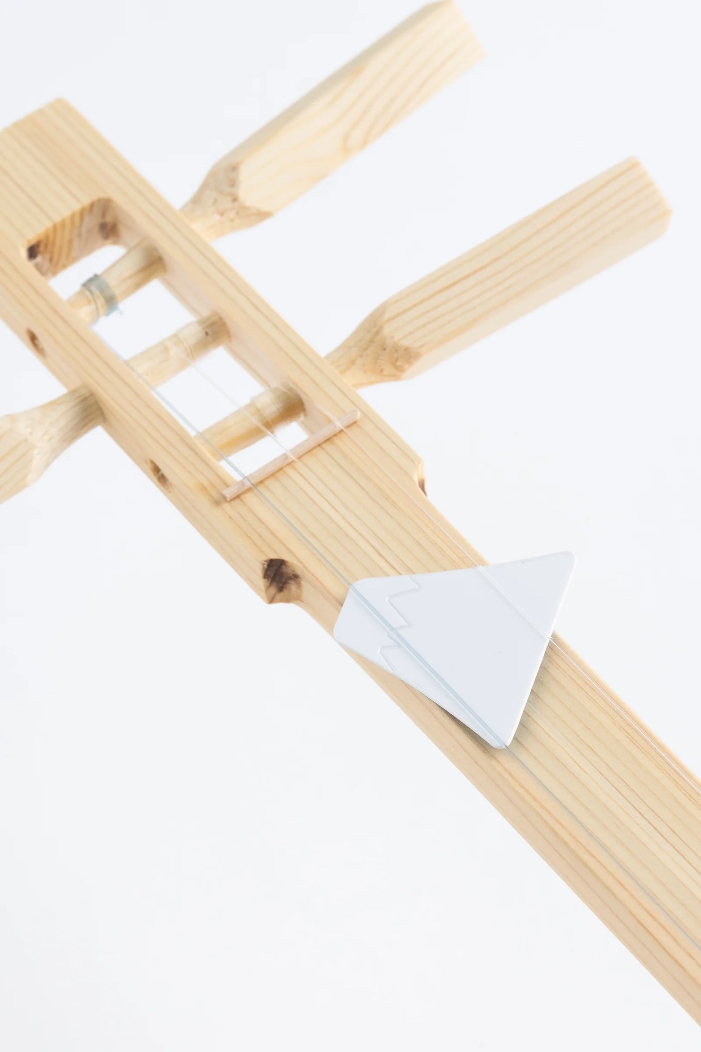 Sangenshi Kikuoka: Chinton - A Compact Shamisen