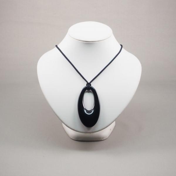 Shioyasu Shikki: Wajima Lacquerware “Shizuku” Pendant (Large), Black Roiro Finish