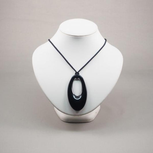 Shioyasu Shikki: Wajima Lacquerware “Shizuku” Pendant (Large), Black Roiro Finish