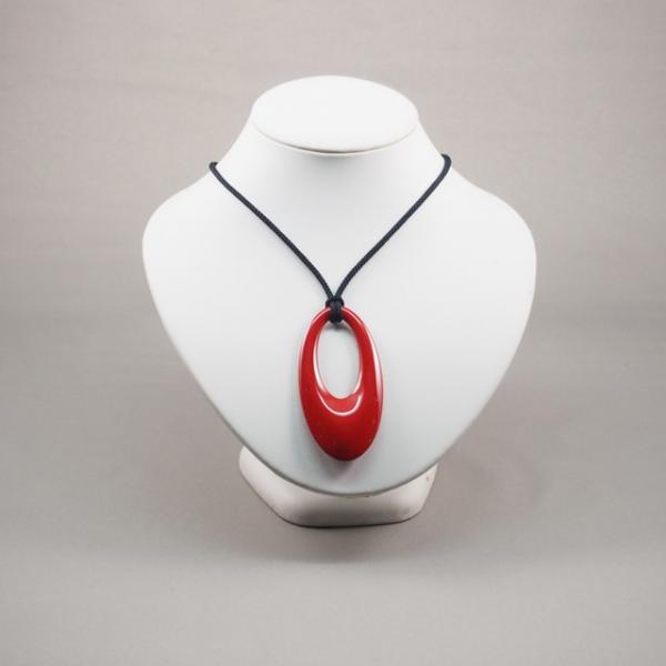 Shioyasu Shikki: Wajima Lacquerware “Shizuku” Pendant (Large), Vermilion Roiro Finish