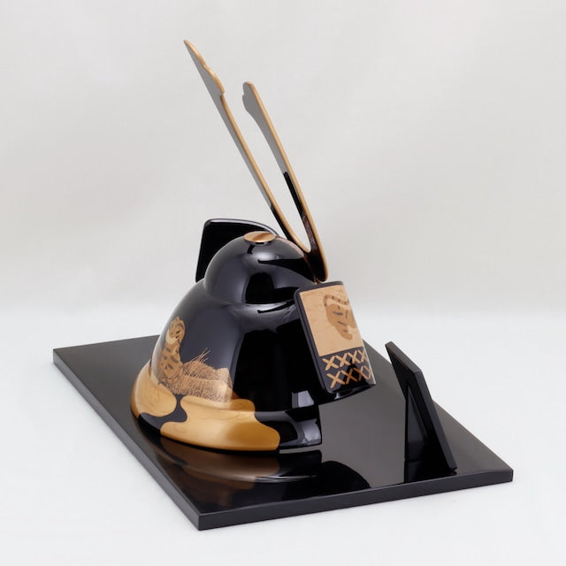 Kato Lacquerware: Wajima Lacquerware Kabuto Helmet Decoration — Crafted with the Traditional Techniques of Wajima Lacquerware