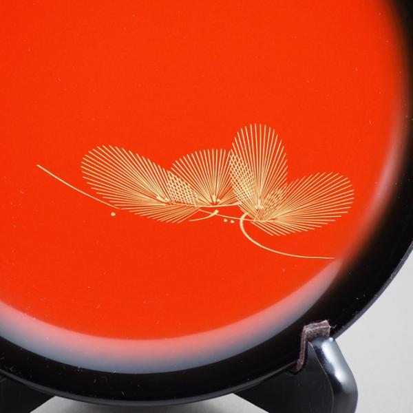 Shioyasu Shikki: Wajima Lacquerware Higashi Sweets Tray Bokashi (Gradation) Lacquer with “Wind-Swayed Pine” Chinkin Design