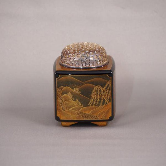Shioyasu Shikki: Wajima Lacquerware Incense Burner, Square (Small), Black Roiro Finish “Four Seasons Landscape” Maki-e