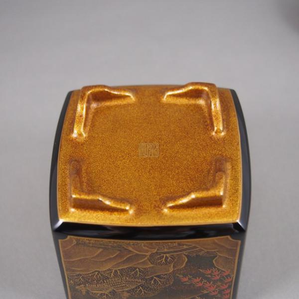 Shioyasu Shikki: Wajima Lacquerware Incense Burner, Square (Small), Black Roiro Finish “Four Seasons Landscape” Maki-e