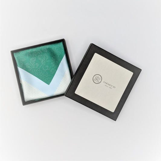 Tomita Sen Kogei: SARAKICHI – Hand-Dyed Pocket Square (Chrysanthemum & Arabesque / Tokiwa Green)