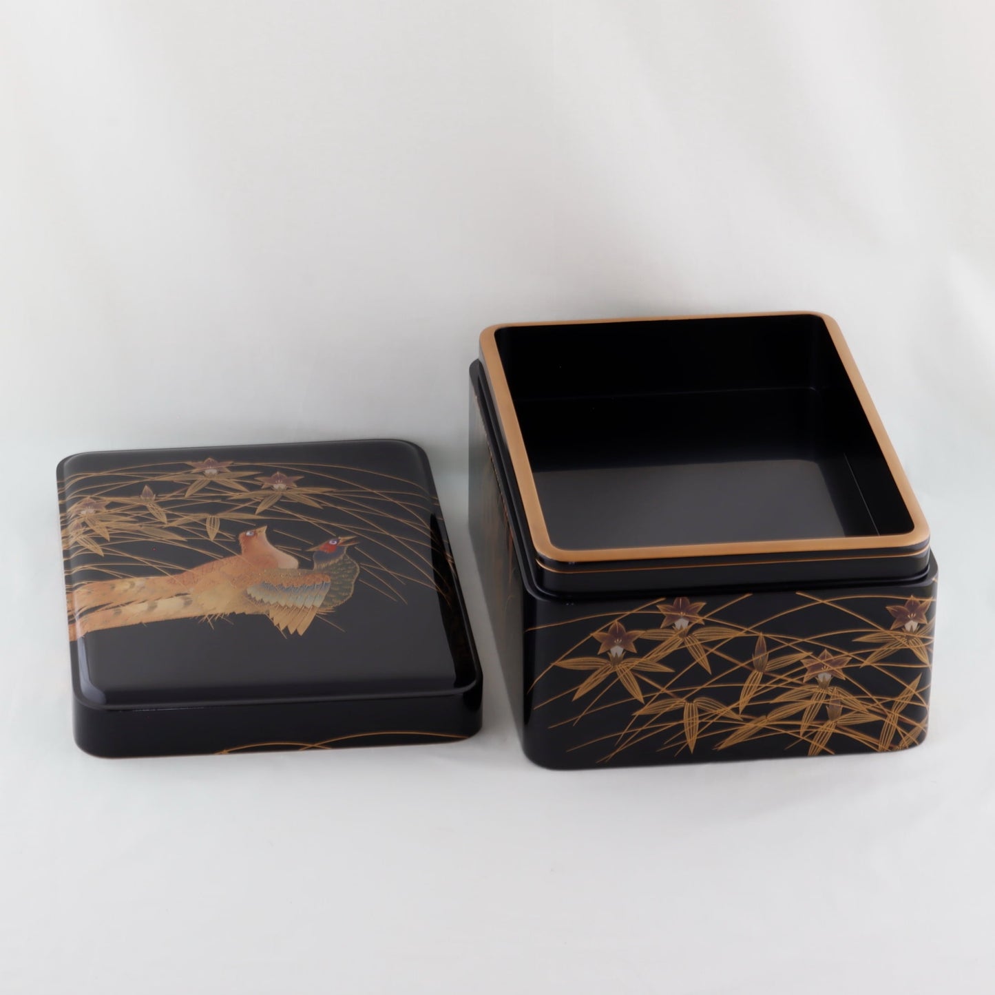 Kato Lacquerware: Wajima Lacquerware Letter Box with Lid — Black Lacquer with Pheasant Maki-e