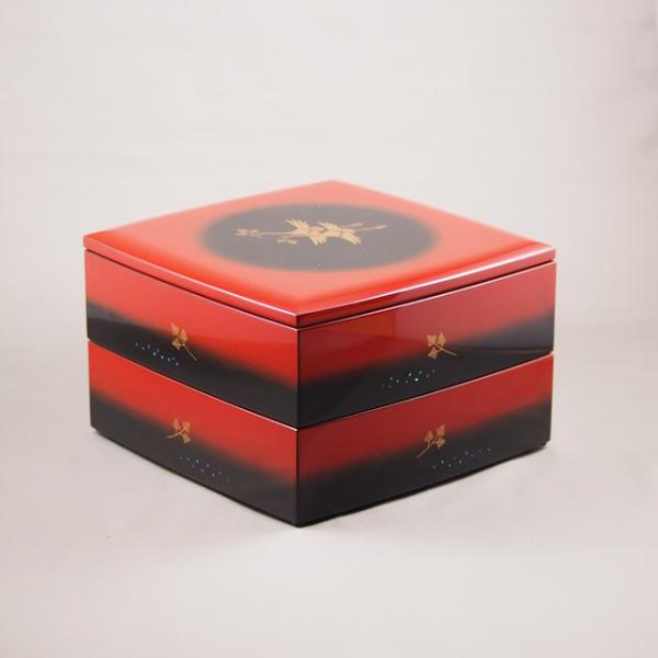 Shioyasu Shikki: Wajima Lacquerware Two-Tiered Jubako, Bokashi (Gradation) Lacquer with “Matsukui-zuru” (Crane with Pine Twig) Maki-e Design