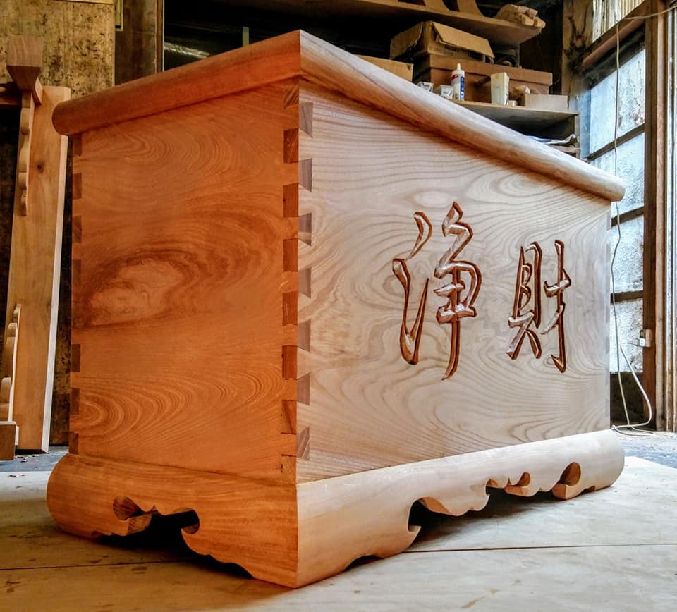 Sato Mokko: Keyaki Temple Offering Box