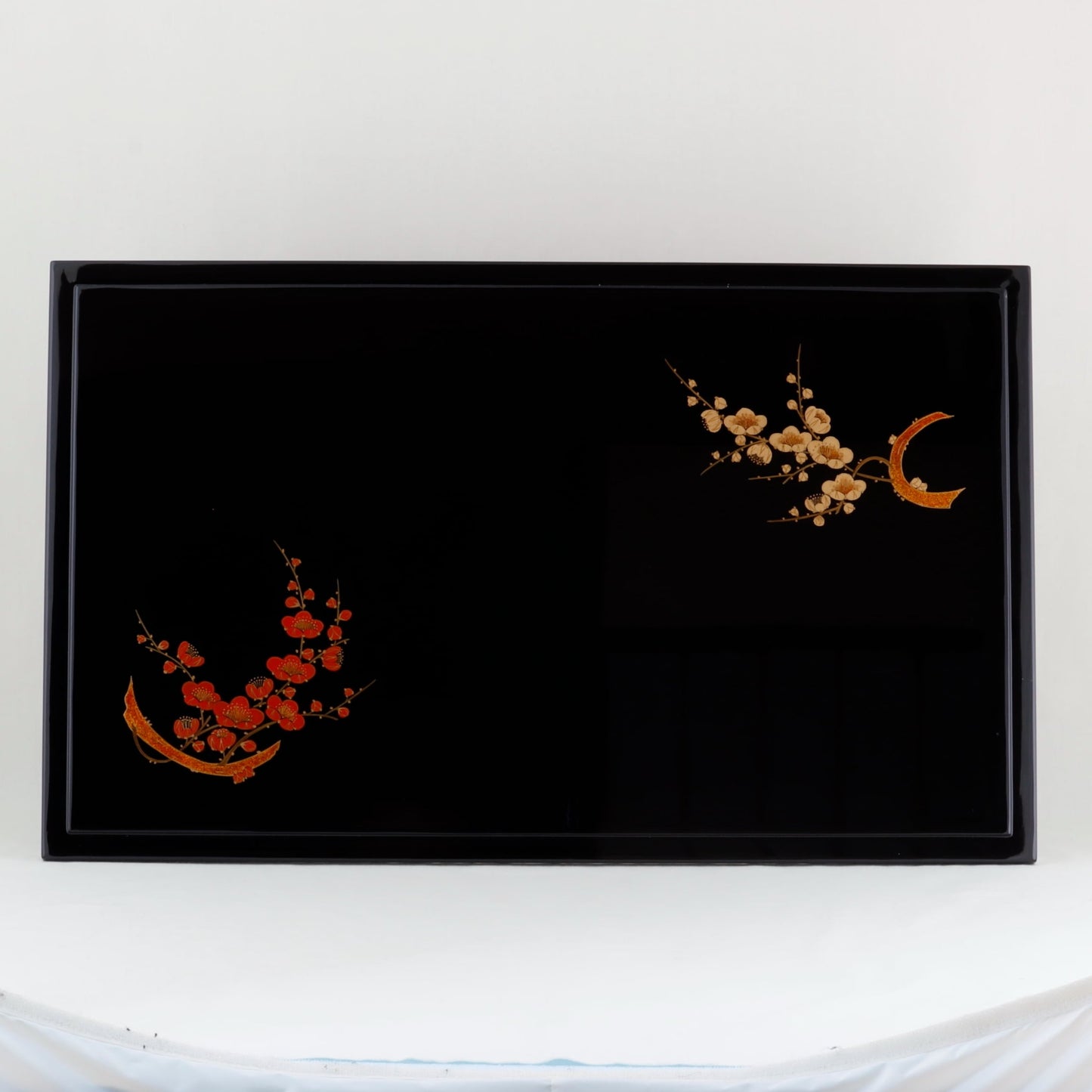 Kato Lacquerware: Wajima Lacquerware Low Display Stand with Four Legs – Red and White Plum Blossom Maki-e