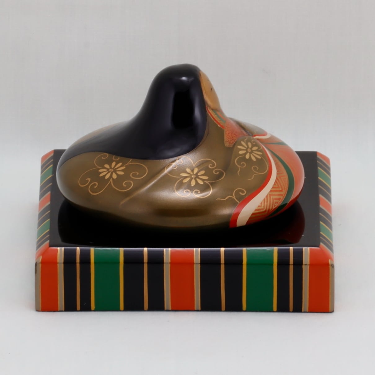 Kato Lacquerware: Wajima Lacquerware Hina Doll Display