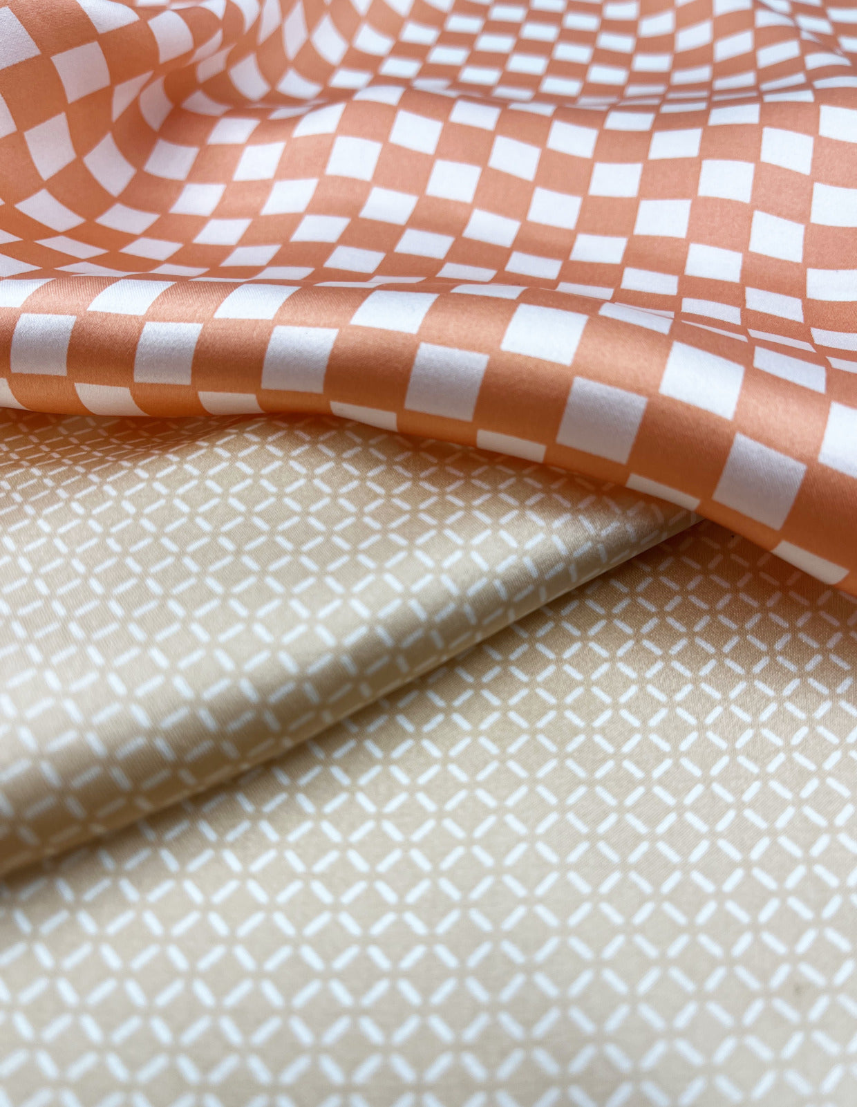 Tomita Sen Kogei: Tokyo Tokyo Furoshiki Stole (Orange)