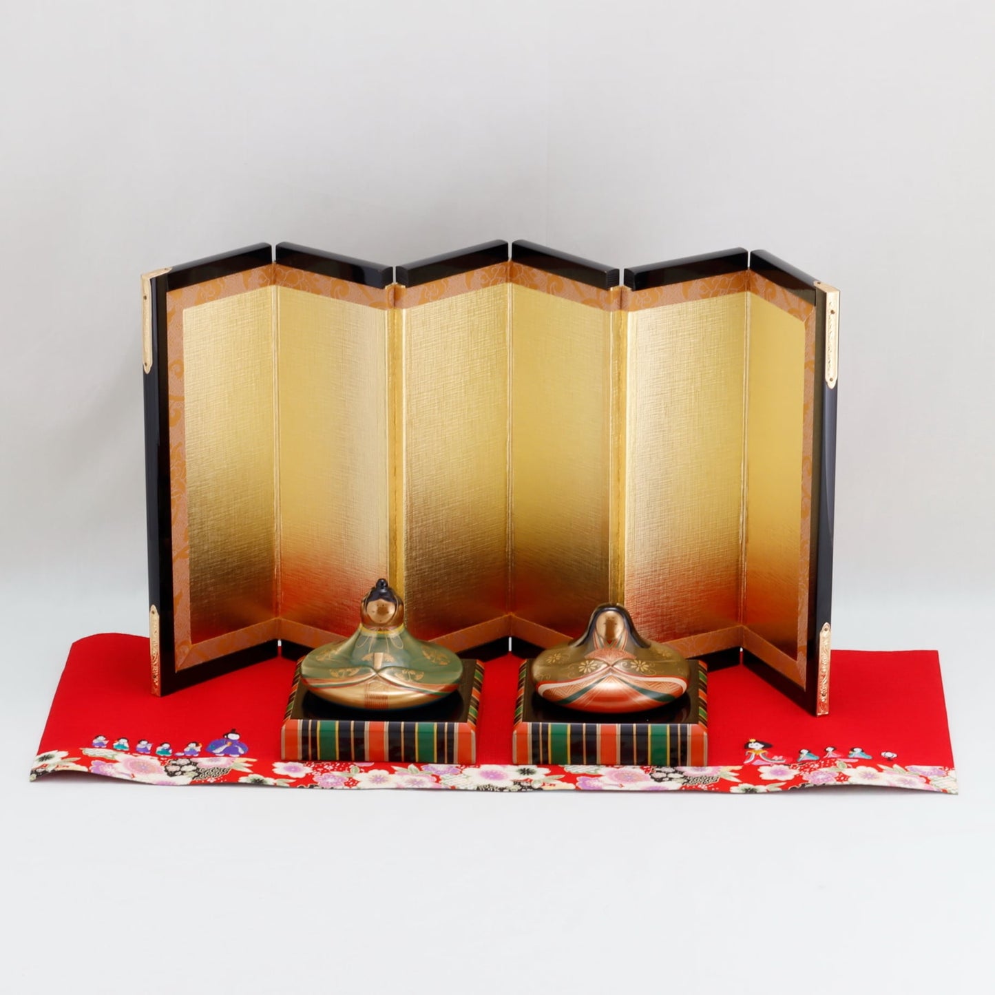Kato Lacquerware: Wajima Lacquerware Hina Doll Display
