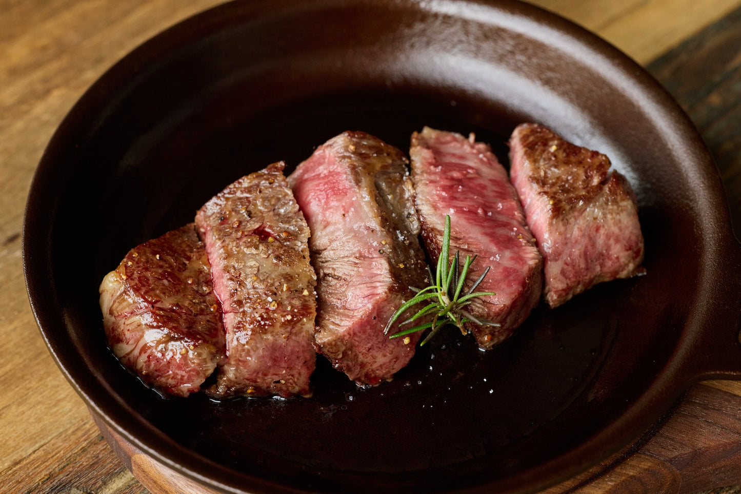 Yamaco: TANZO5 Forged Iron Bowl with Glass Lid