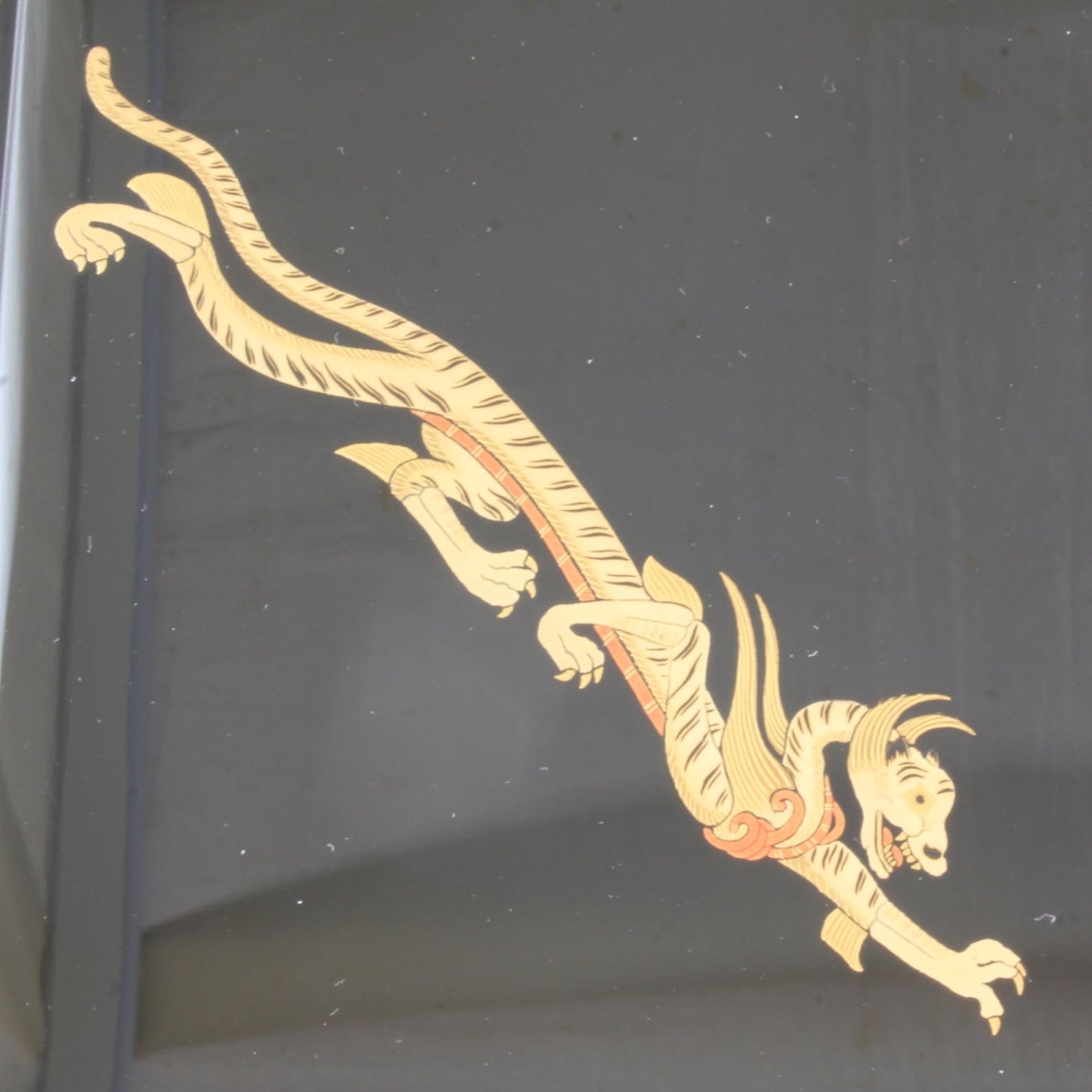 Kato Lacquerware: Wajima Lacquerware Low Display Stand with Four Legs – Four Guardian Deities Maki-e