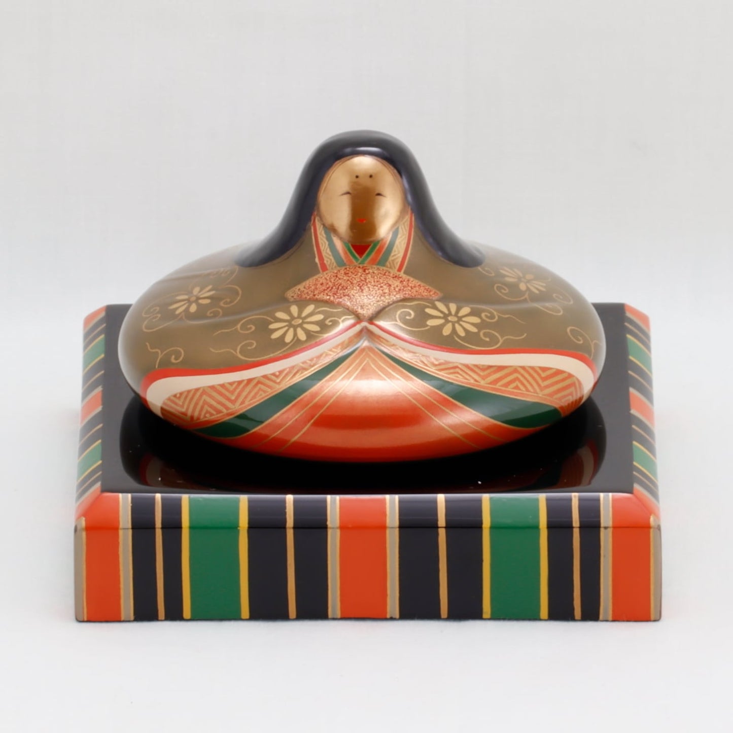 Kato Lacquerware: Wajima Lacquerware Hina Doll Display