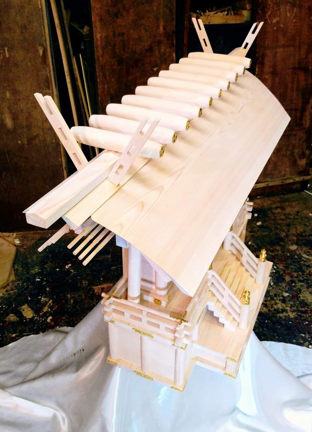 Sato Mokko: Solid Hinoki Shinto Shrine