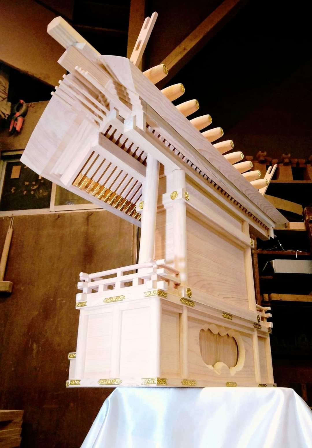 Sato Mokko: Solid Hinoki Shinto Shrine
