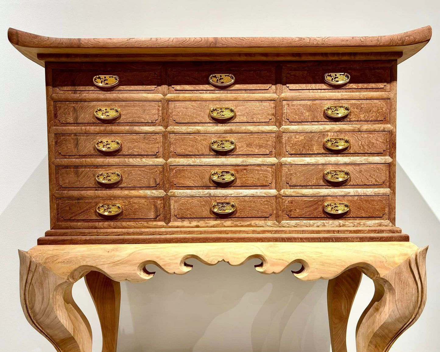 Sato Mokko: Solid Keyaki Fifteen-Drawer Chest with Cabriole Legs