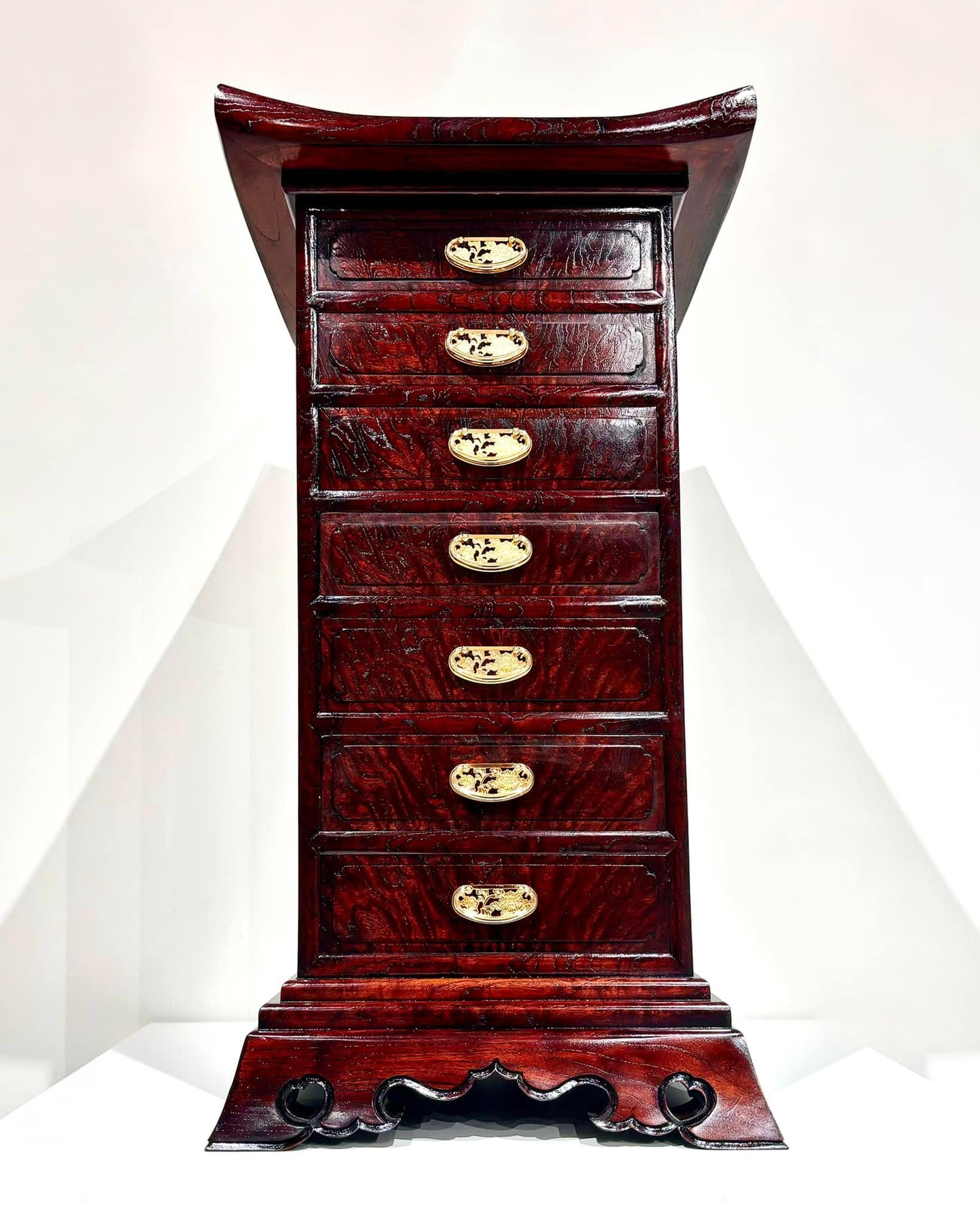 Sato Mokko: Solid Keyaki Joinery Chest