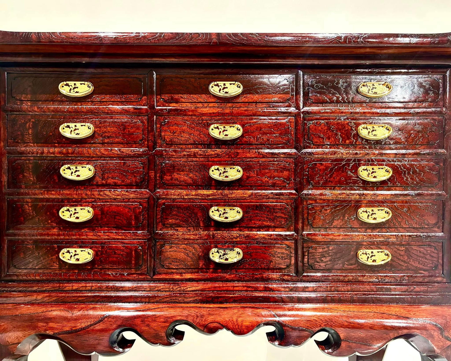 Sato Mokko: Solid Keyaki Fifteen-Drawer Chest with Cabriole Legs