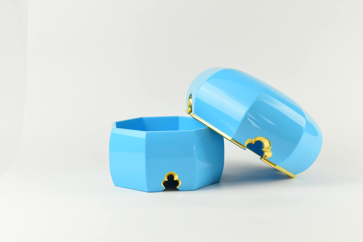 Sato Mokko: Irodori Tamatebako Treasure Box in Sky Blue Lacquer (Pop Color Series)