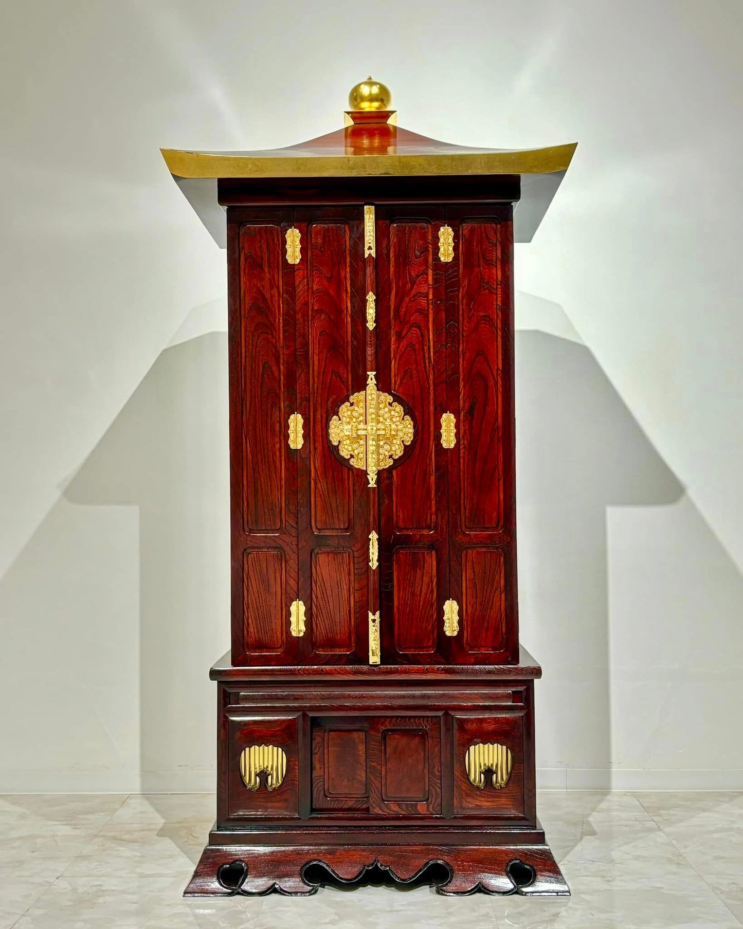 Sato Mokko: Solid Keyaki Zelkova Buddhist Shrine Cabinet with Phoenix Carvings