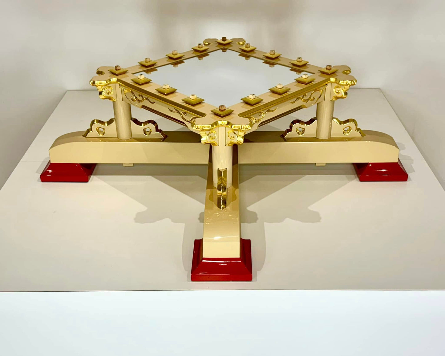 Sato Mokko: Masugumi Sofa Table