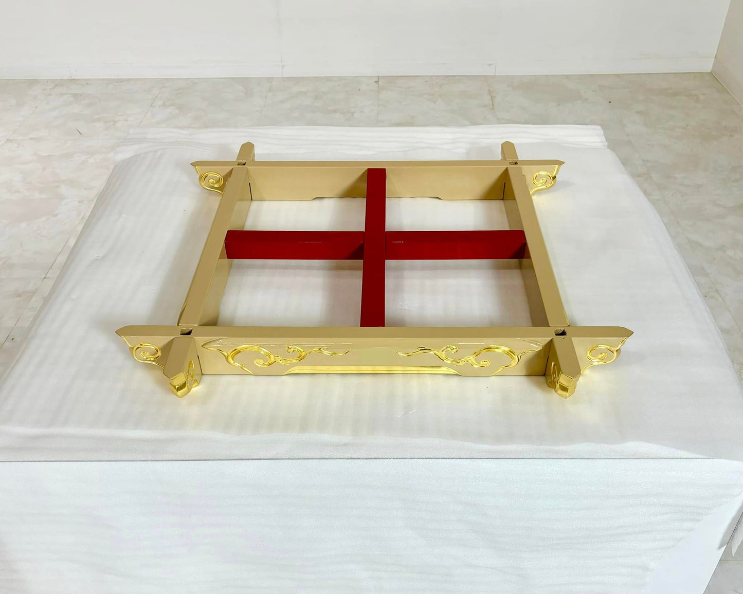 Sato Mokko: Masugumi Sofa Table