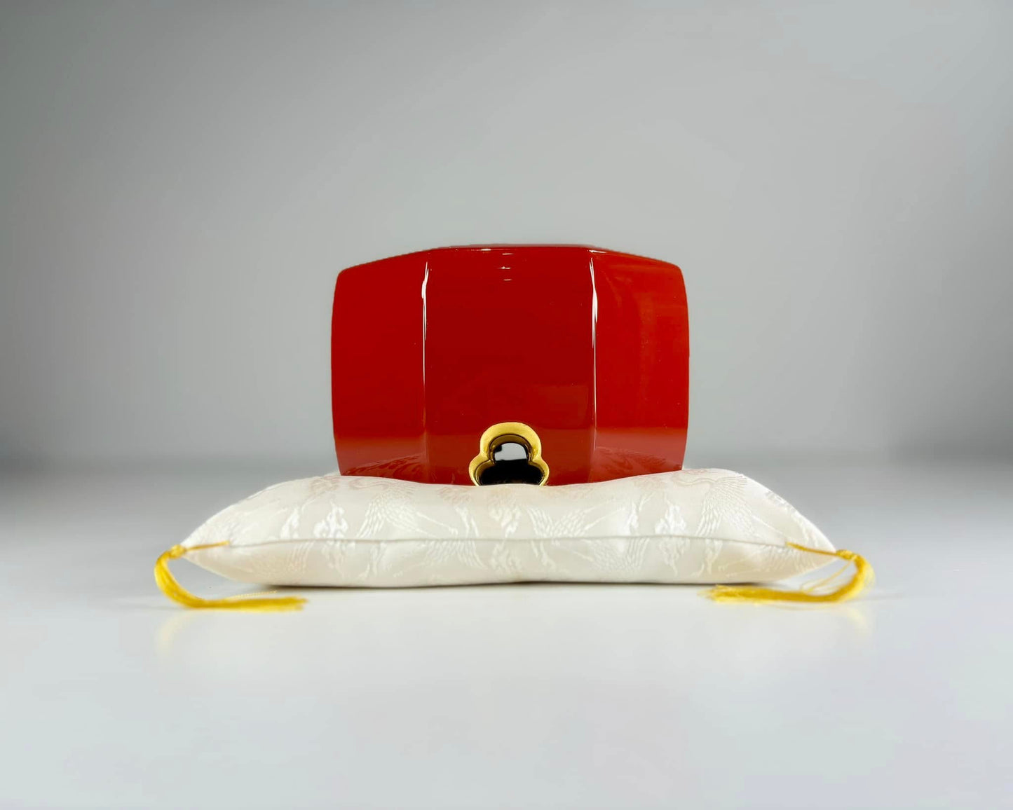 Sato Mokko: Tamatebako Treasure Box in Vermilion Lacquer