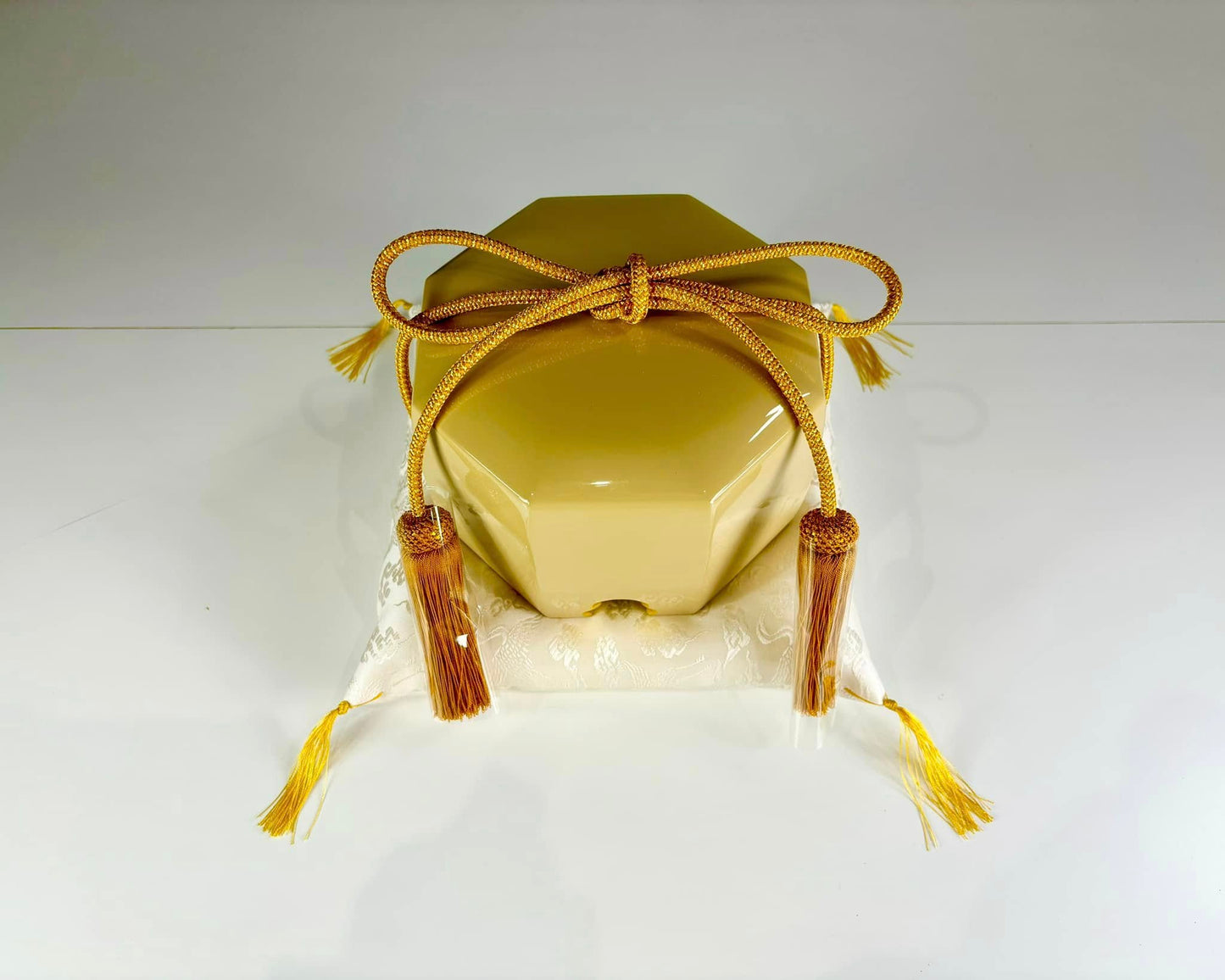 Sato Mokko: Tamatebako Treasure Box in Beige Lacquer
