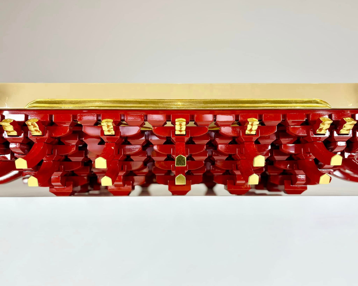 Sato Mokko: Masugumi Sofa Table
