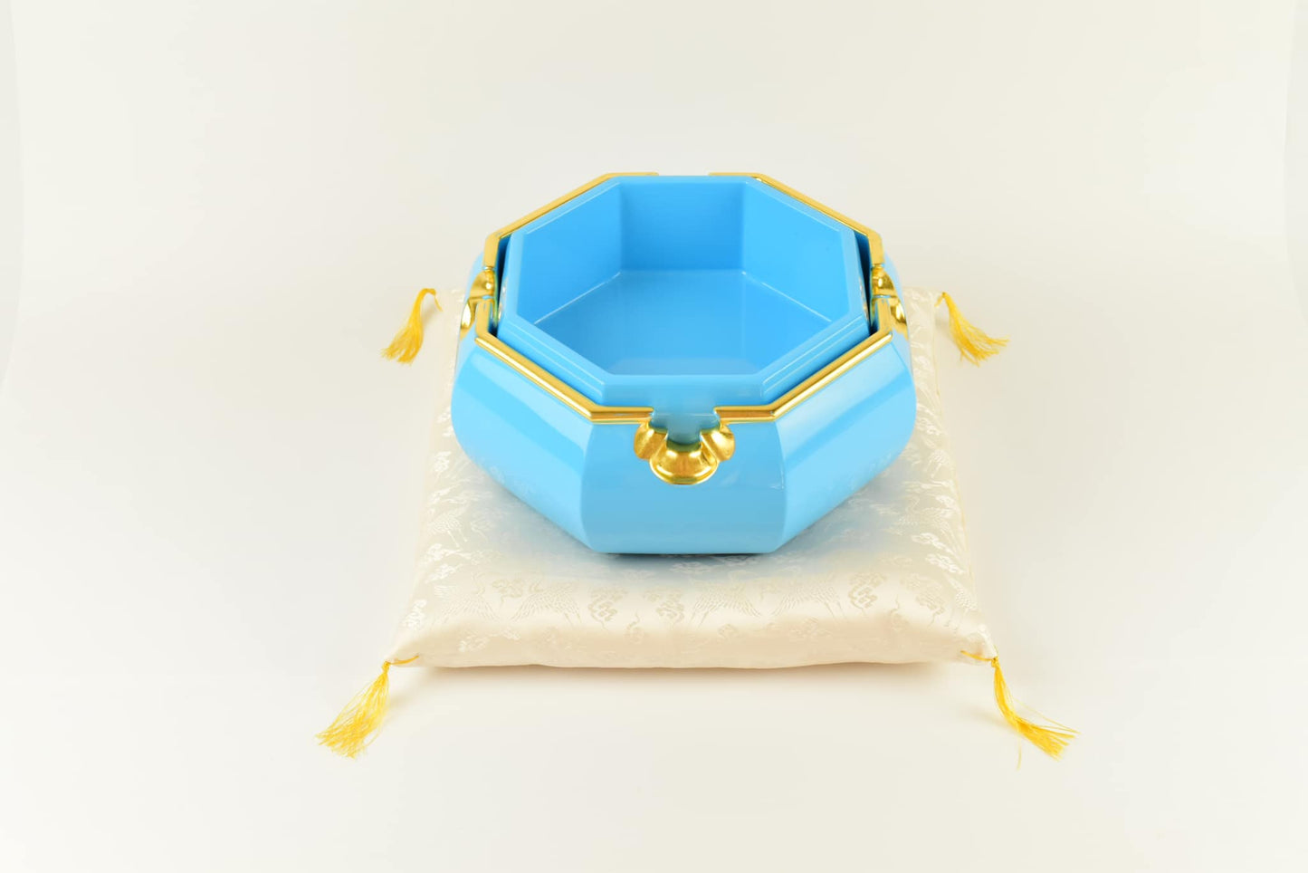 Sato Mokko: Irodori Tamatebako Treasure Box in Sky Blue Lacquer (Pop Color Series)