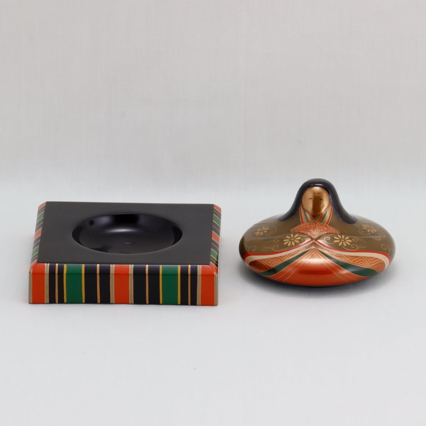 Kato Lacquerware: Wajima Lacquerware Hina Doll Display