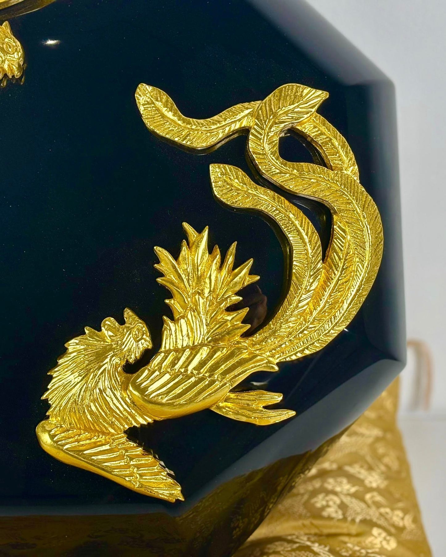 Sato Mokko: Phoenix Tamatebako　Treasure Box in Black Lacquer
