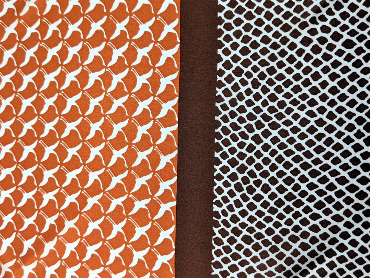 Tomita Sen Kogei: SARAKICHI – Pocket Square (Flying Cranes / Ginshu Red)