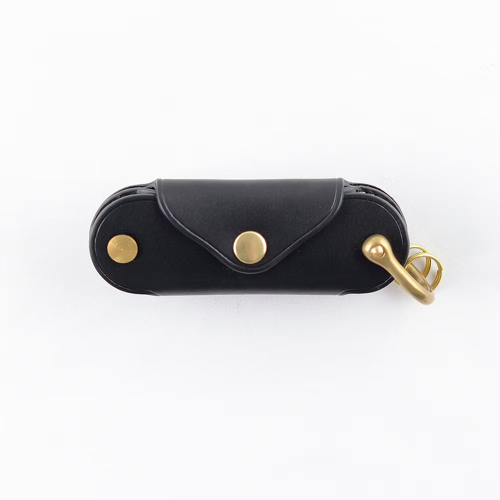 Takumics: Ovale Key Case — Classic Black (Italian Leather)