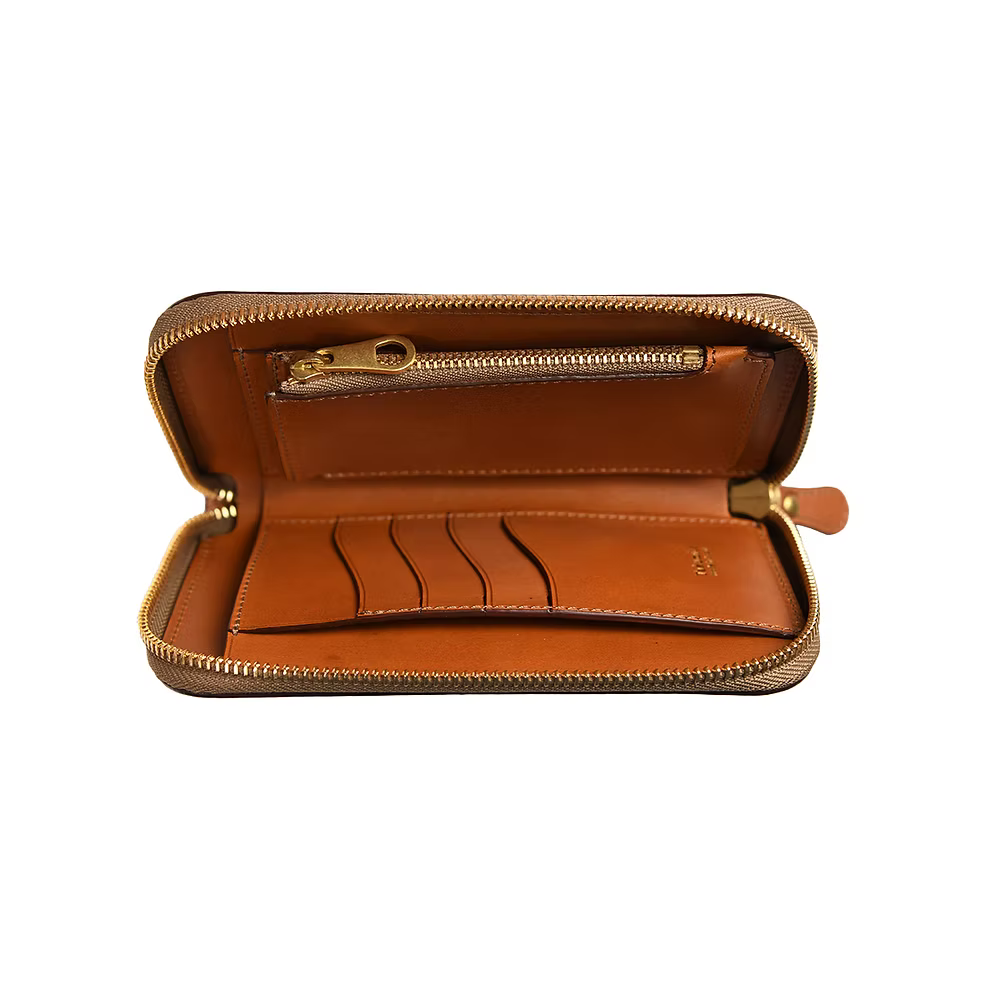 Takumics: Quindici Medallion Round Zipper Wallet L — Classic Brown / Italian Leather
