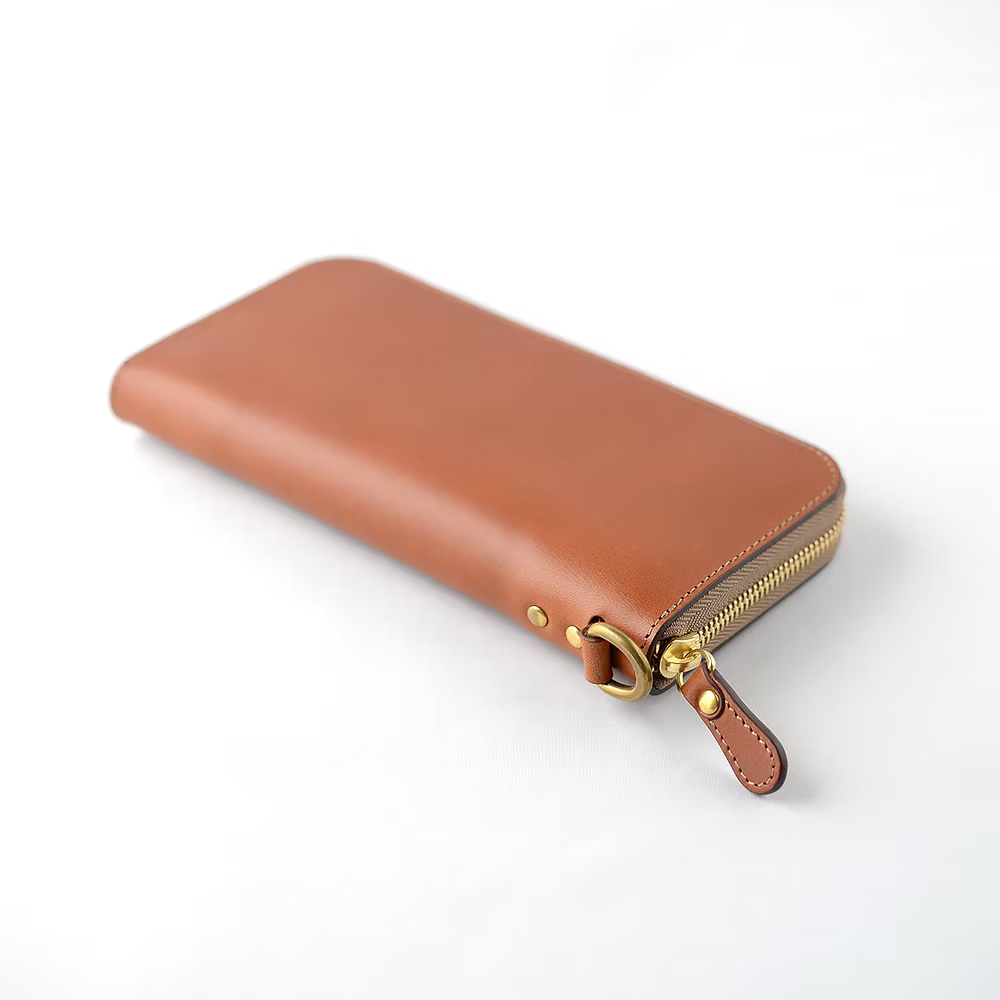Takumics: Quindici Round-Zip Wallet L — Classic Brown / Italian Leather