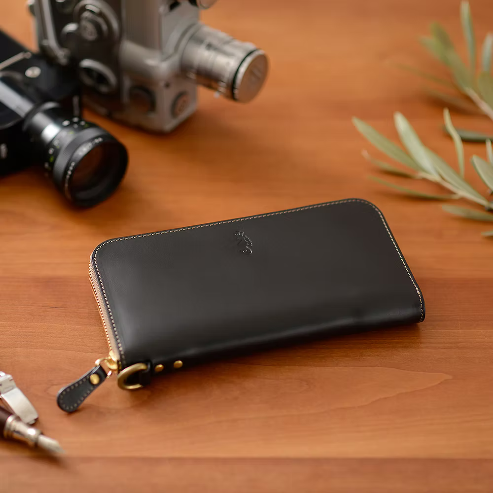 Takumics: Quindici Round-Zip Wallet L — Classic Black / Italian Leather