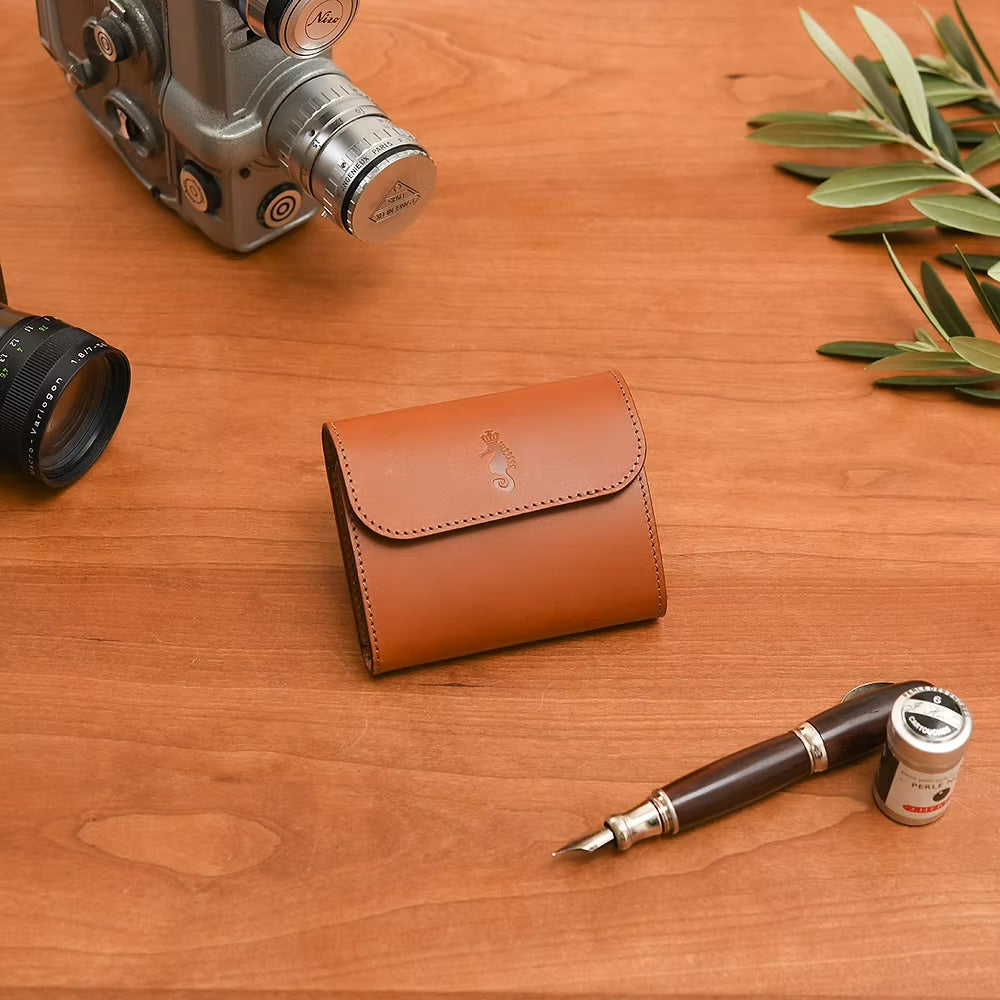Takumics: Quattro Plus Tri-Fold Wallet — Classic Brown / Italian Leather