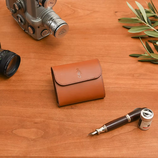 Takumics: Quattro Plus Tri-Fold Wallet — Classic Brown / Italian Leather