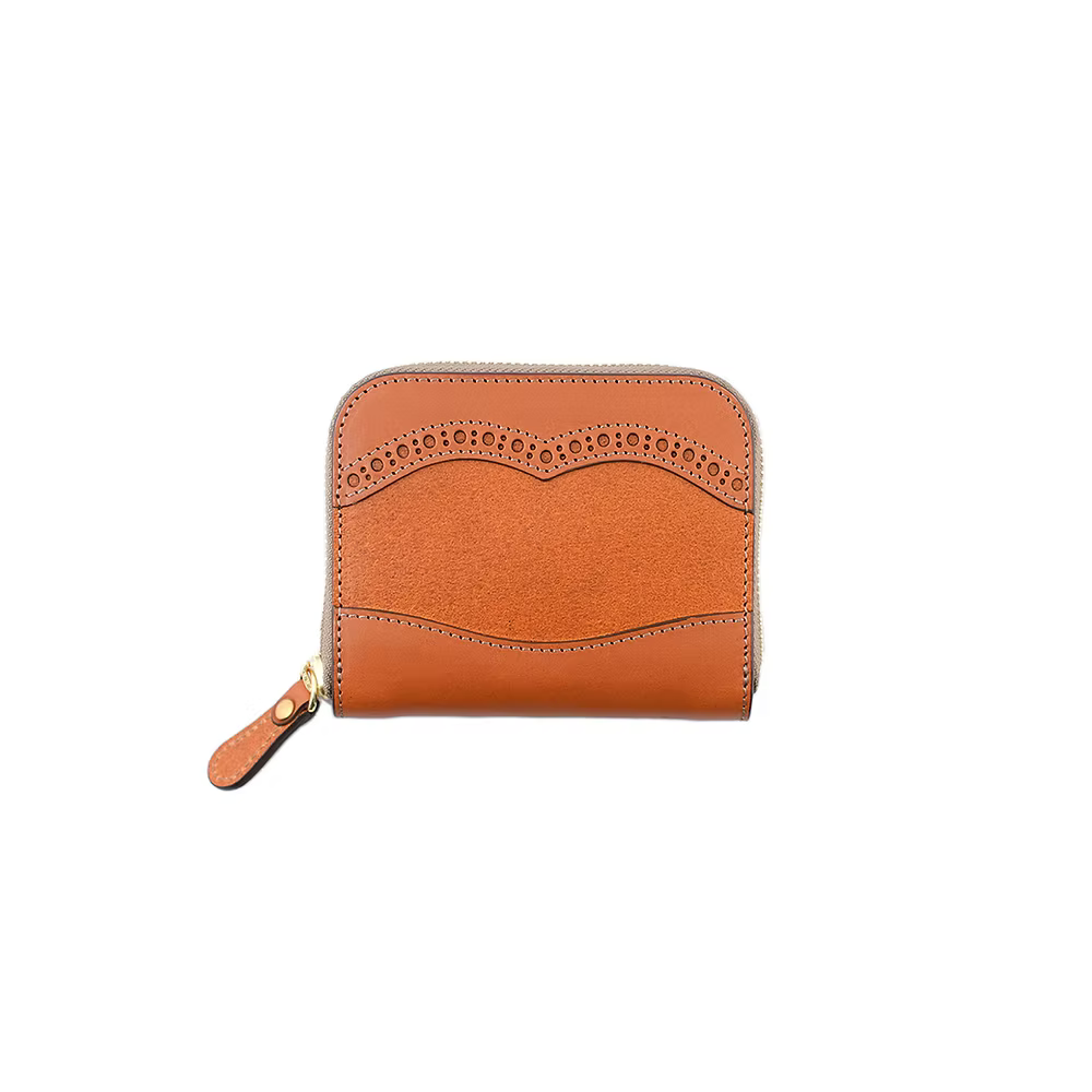 Takumics: Sei Medallion Round-Zip Wallet (S) — Classic Brown / Italian Leather