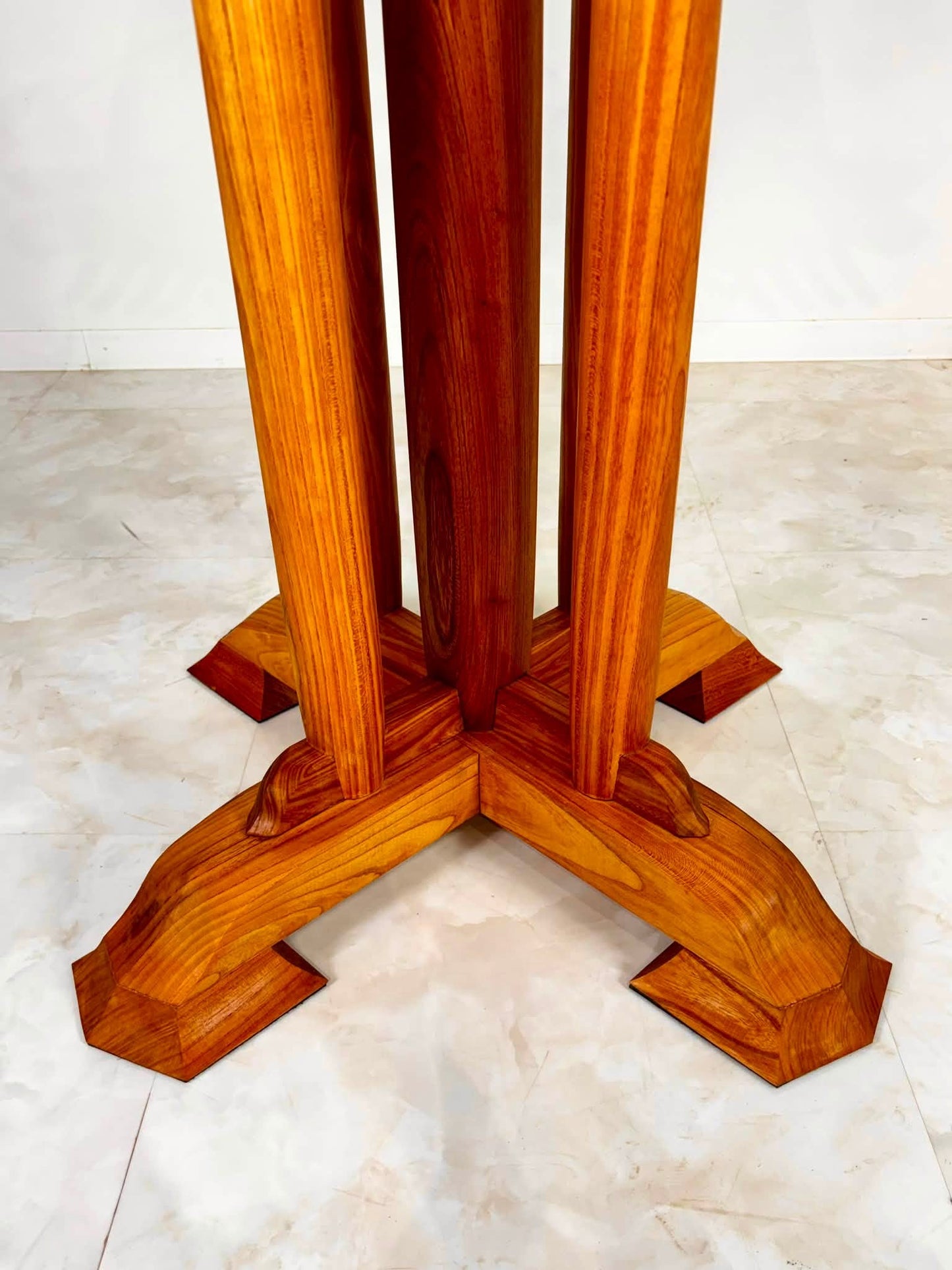 Sato Mokko: Solid Zelkova Masugumi Stand Table