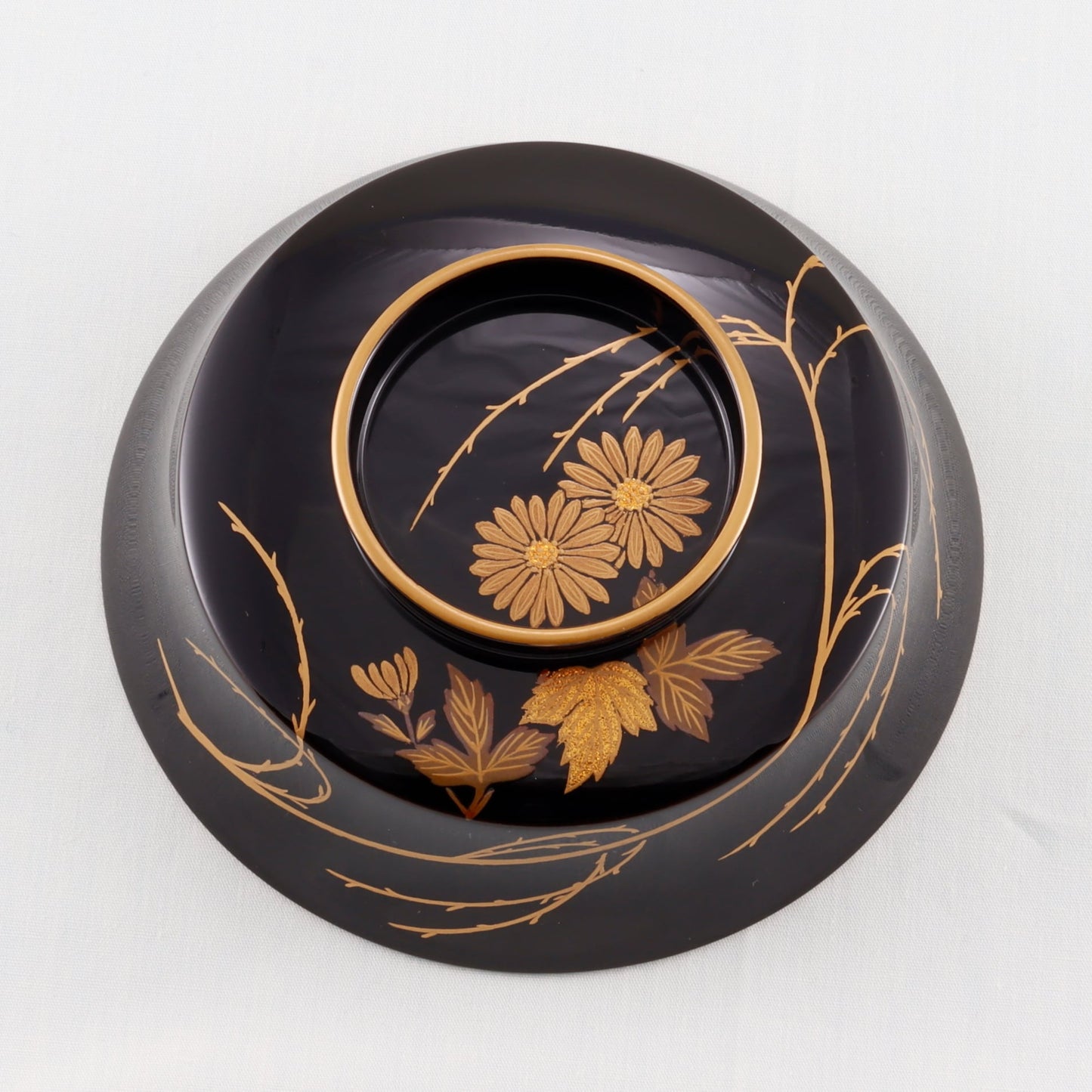 Kato Lacquerware: Wajima Lacquerware Square Nimono Bowl "Willow and Five Geese" Maki-e